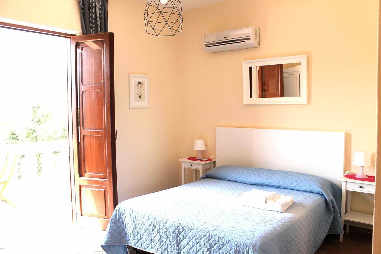 B&B Nettuno サン・レオーネ エクステリア 写真
